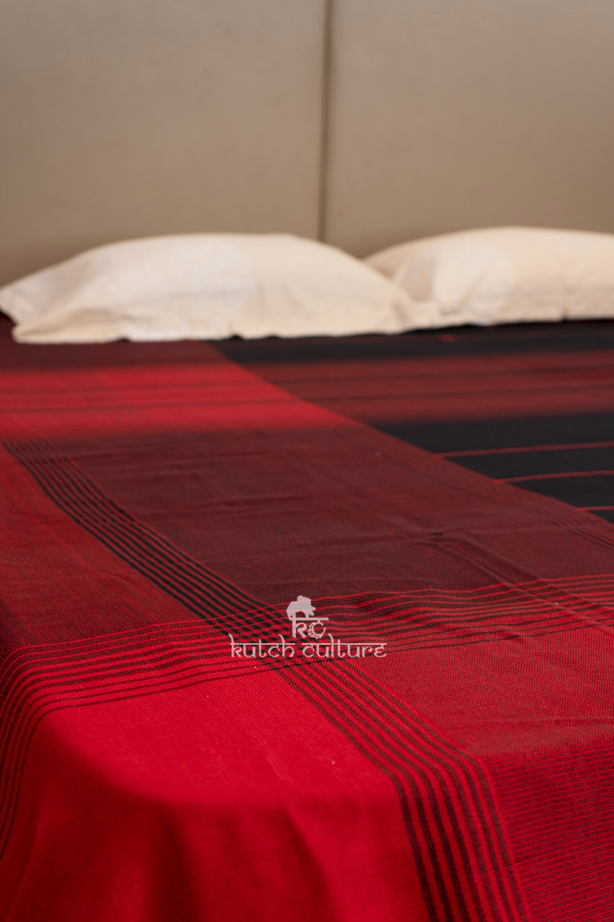 Red With Black Cotton Hand Weaving Bedsheet