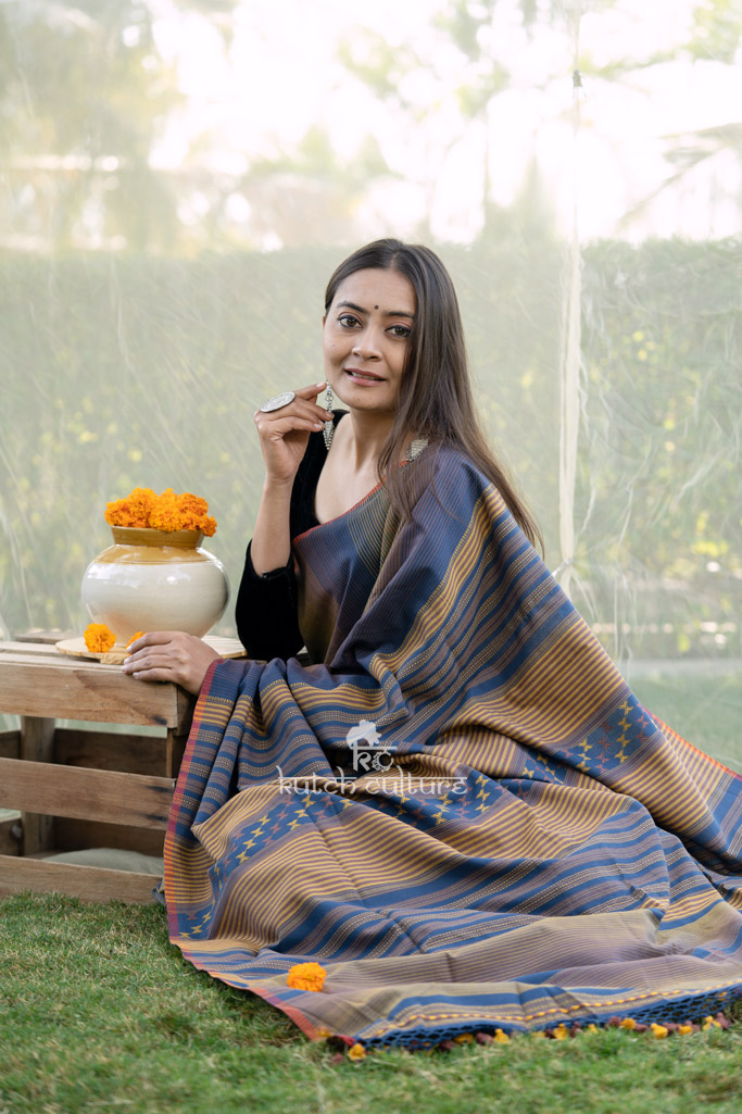 Pink Pure Linen Sarees Get Extra 10% Discount on All Prepaid Transacti –  Dailybuyys