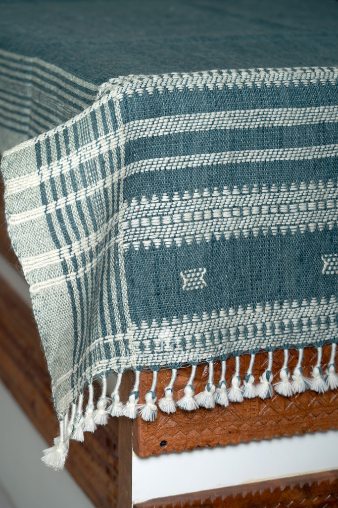 Blue and white indian wool throw