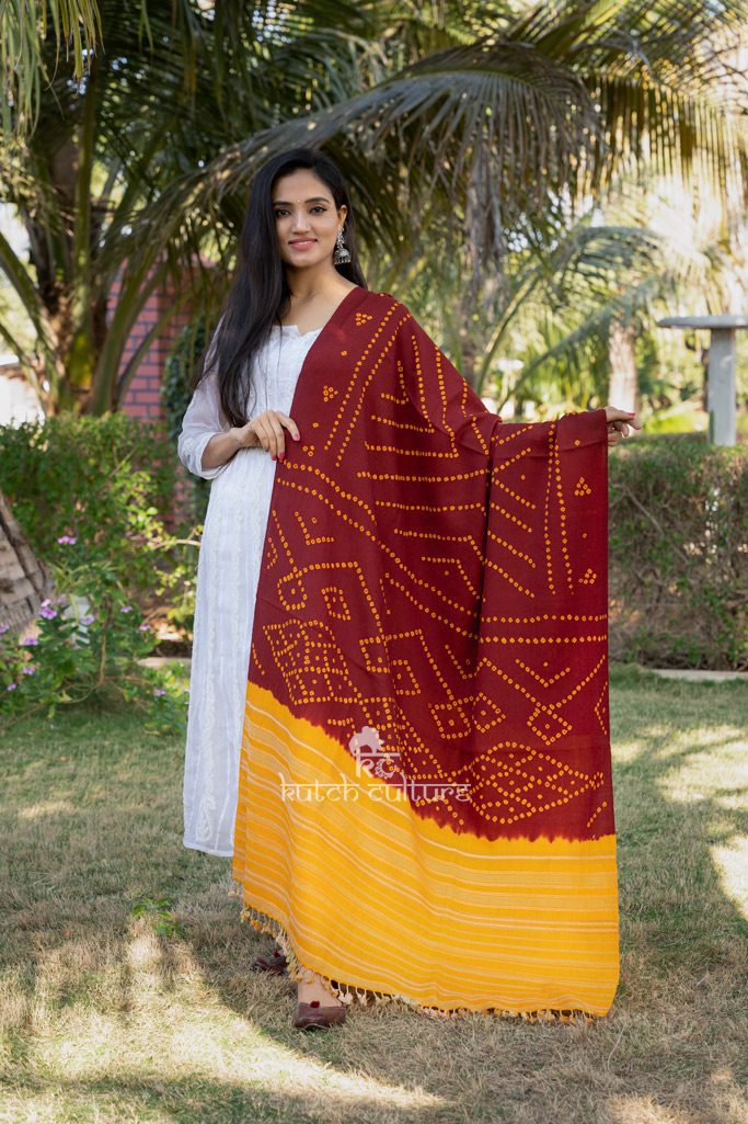 Red and orange pure wool bandhani shawl online
