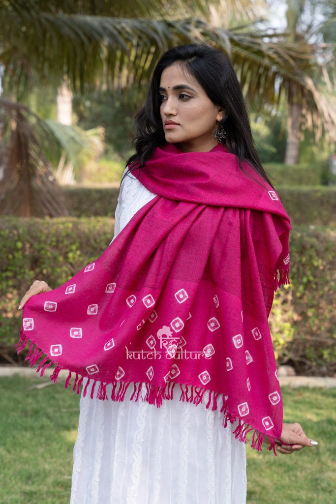 Attractive Tie and Dye Pink Hand Weaving Shawl