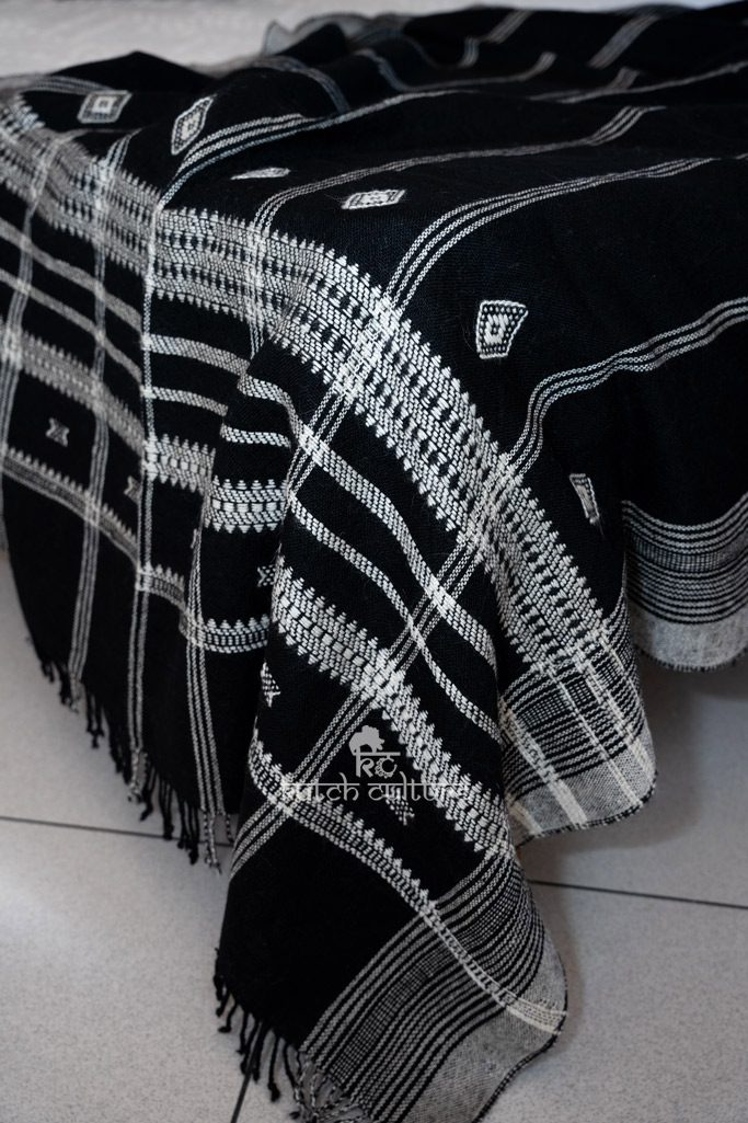 Luxurious Warmth: Indian Wool Blanket (52*90)