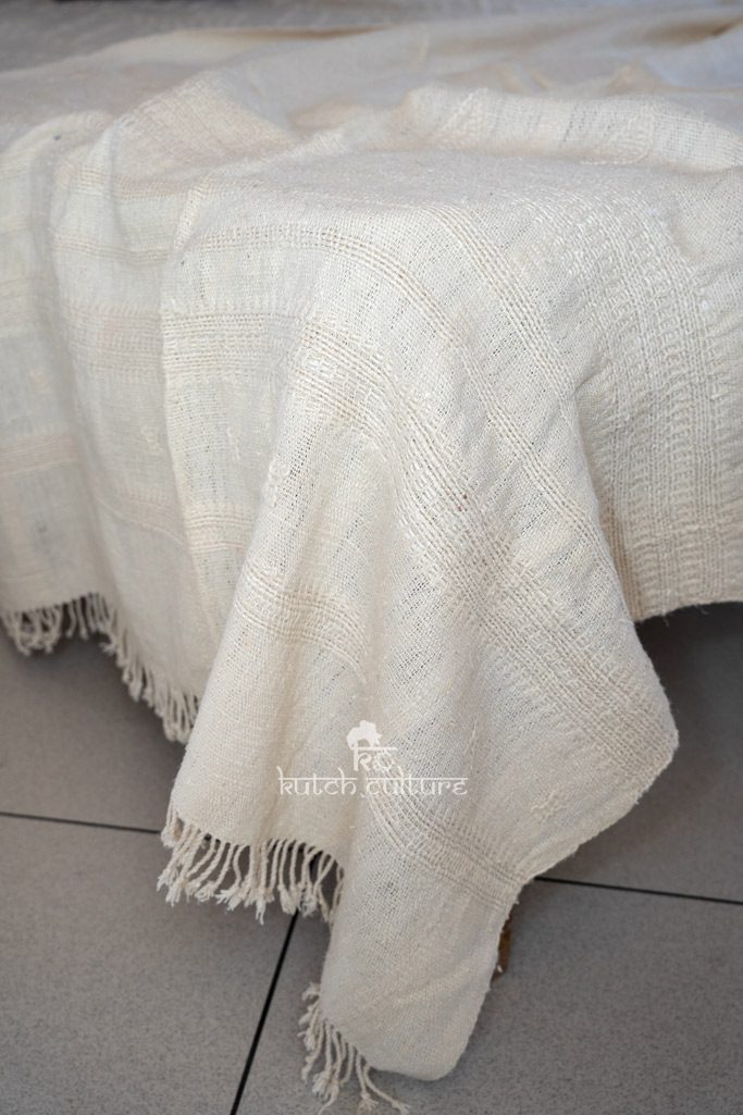 Luxurious Warmth: Indian Wool Blanket (52*110)