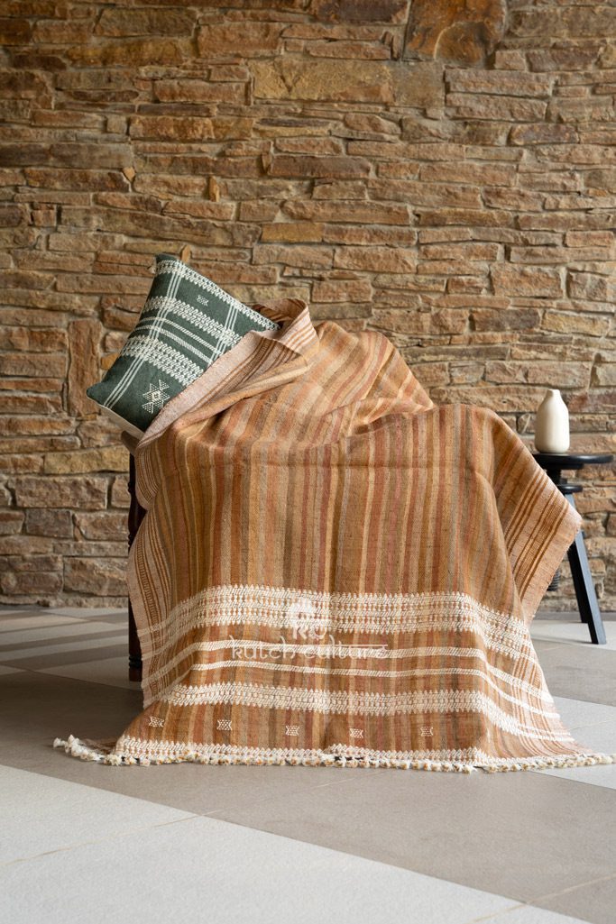 Kutch Marvels: Handcrafted Bhujodi Throws for Chilled Evenings (38*86)