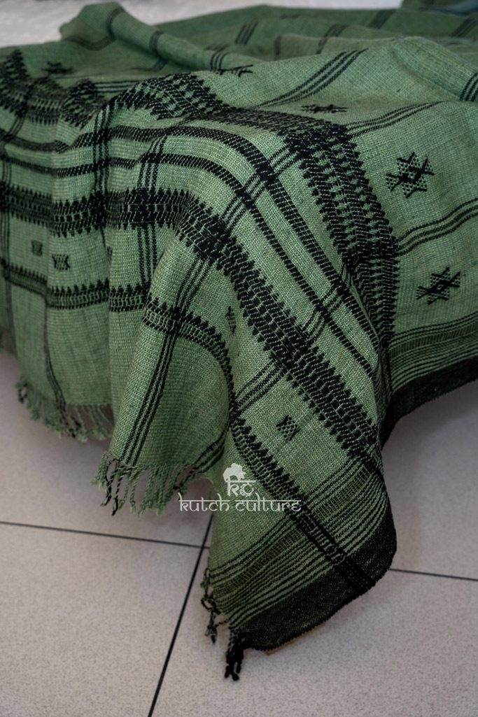 Cozy Elegance: Desi Wool Bhujodi Blanket (52*110)